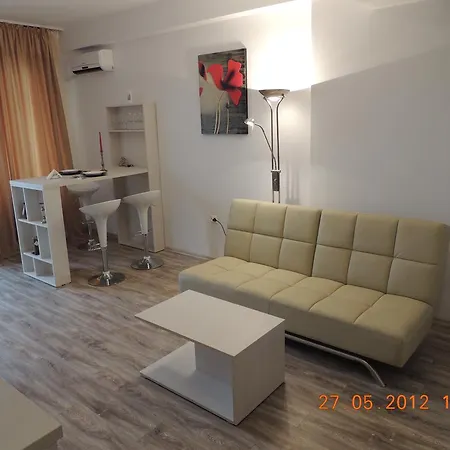 דירה Apartament Ana מאמאיה